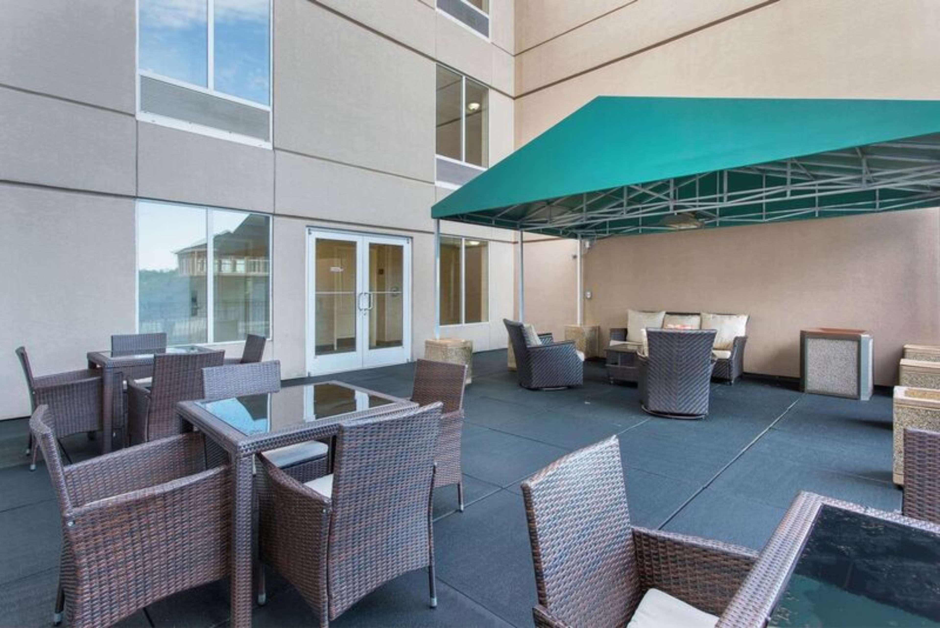 Hilton Garden Inn Knoxville West/Cedar Bluff Eksteriør billede
