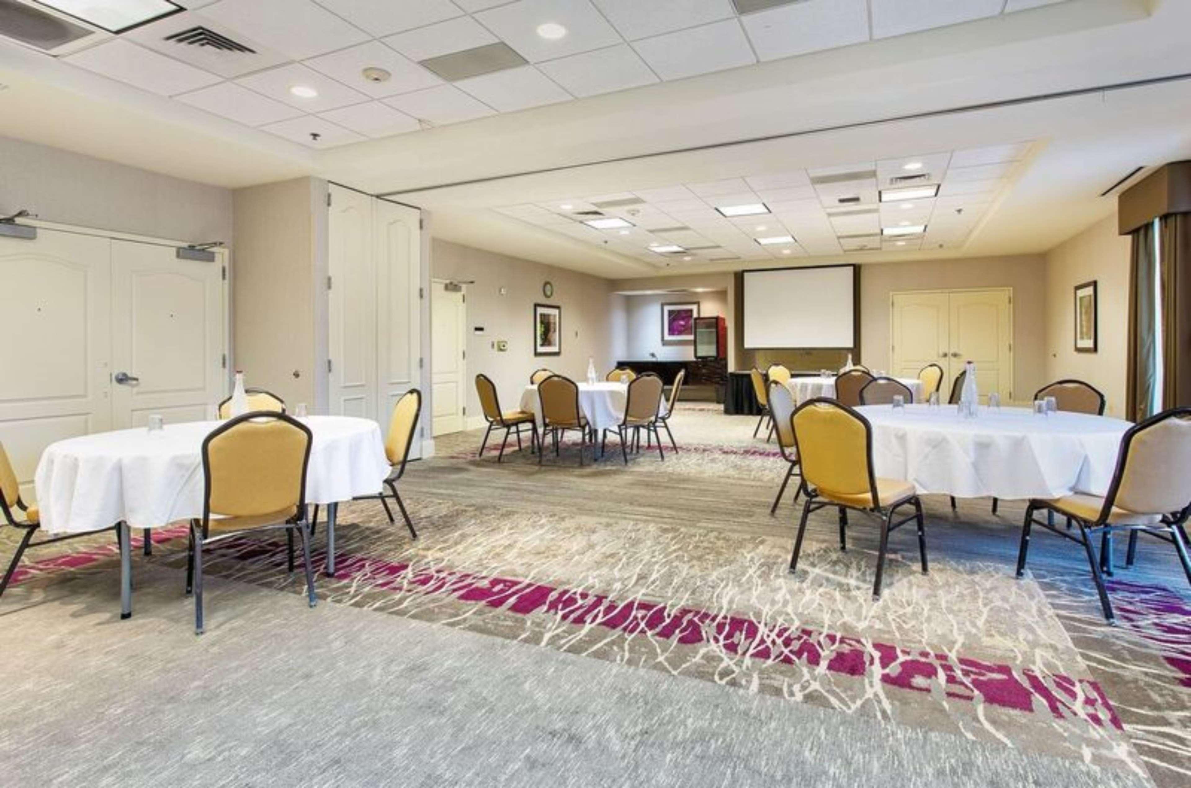 Hilton Garden Inn Knoxville West/Cedar Bluff Eksteriør billede
